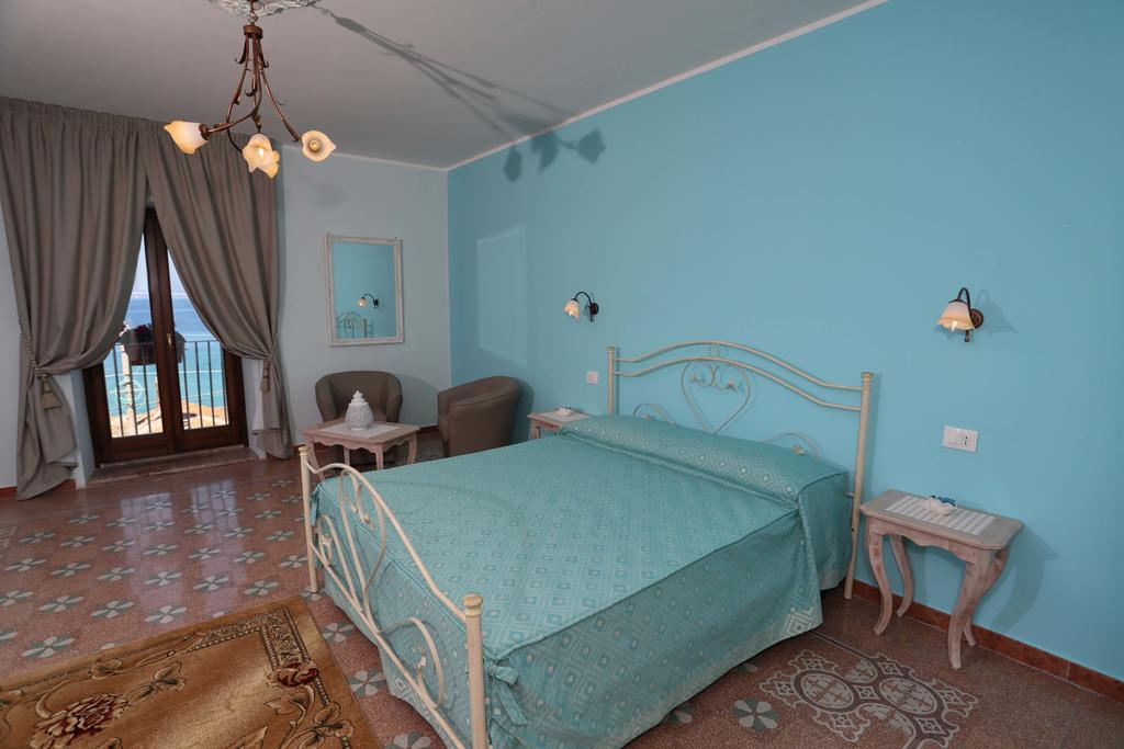 Casale Pettinato Hotell Pizzo  Exteriör bild